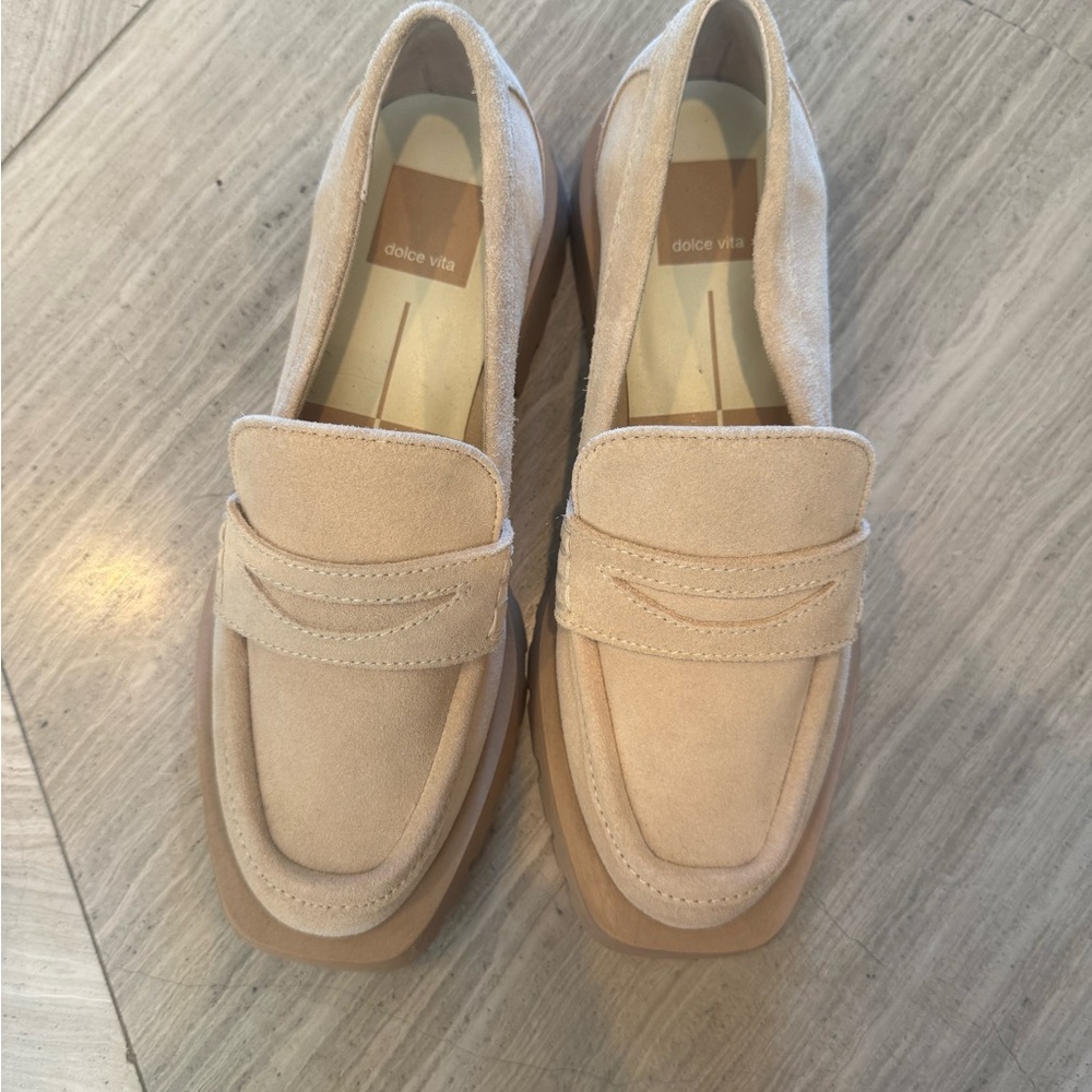 Dolce Vita Women’s Cream Slip-On ELIAS Loafers